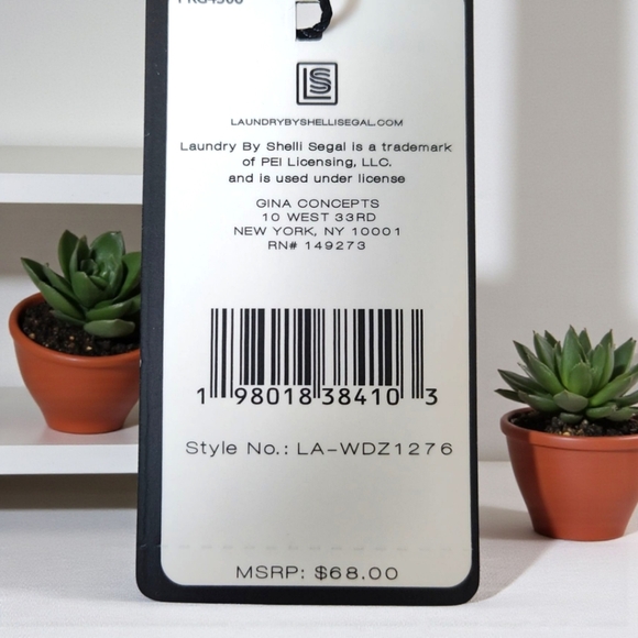 NWT Laundry by Shelli Segal Black Leather Wallet - Picture 6 of 6